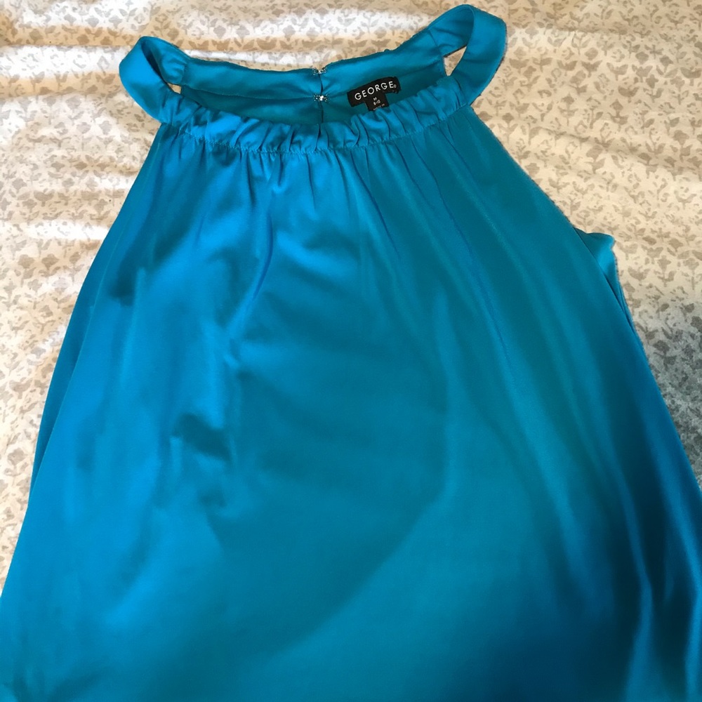 Women’s dress shirt